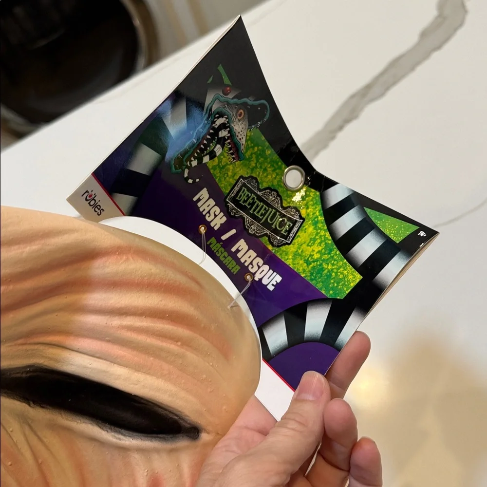 NWT Beetlejuice Barbara Mask Costume Halloween 👻 - Picture 5 of 7